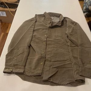 Large Man’s Columbia long sleeve shirt in excellent condition.